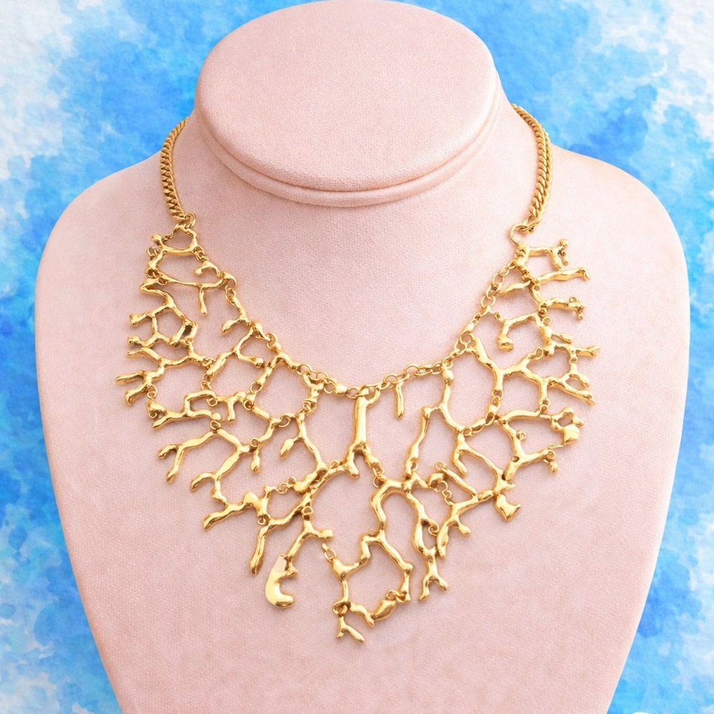 Elegant Gold Coral Necklace - Picture 6 of 7
